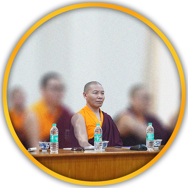 སློབ་དཔོན་པདྨ་ཆོས་དར།