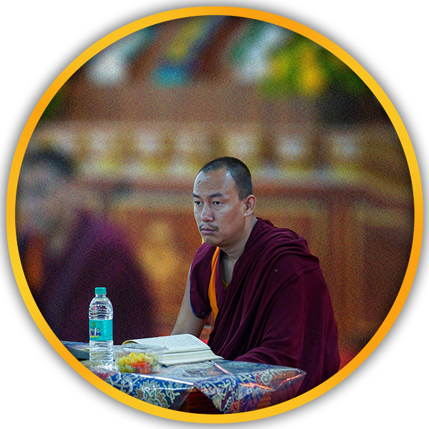 སློབ་དཔོན་ཟླ་བ་རྡོ་རྗེ་ཐིང་།